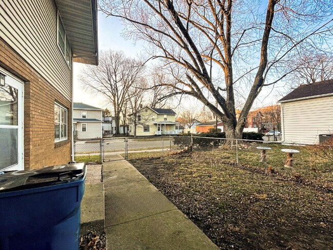 Building Photo - 666 Illinois Ave