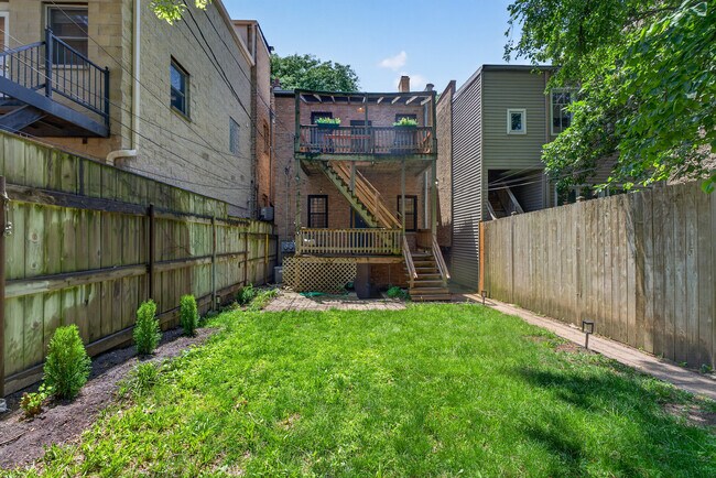 Building Photo - 2132 W Potomac Ave