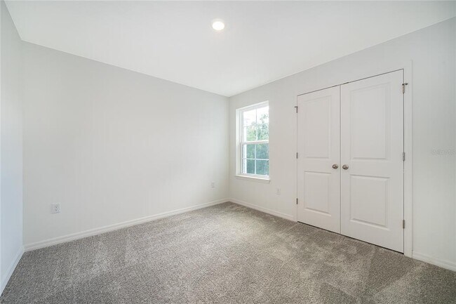 Building Photo - 5285 Luisa Ct