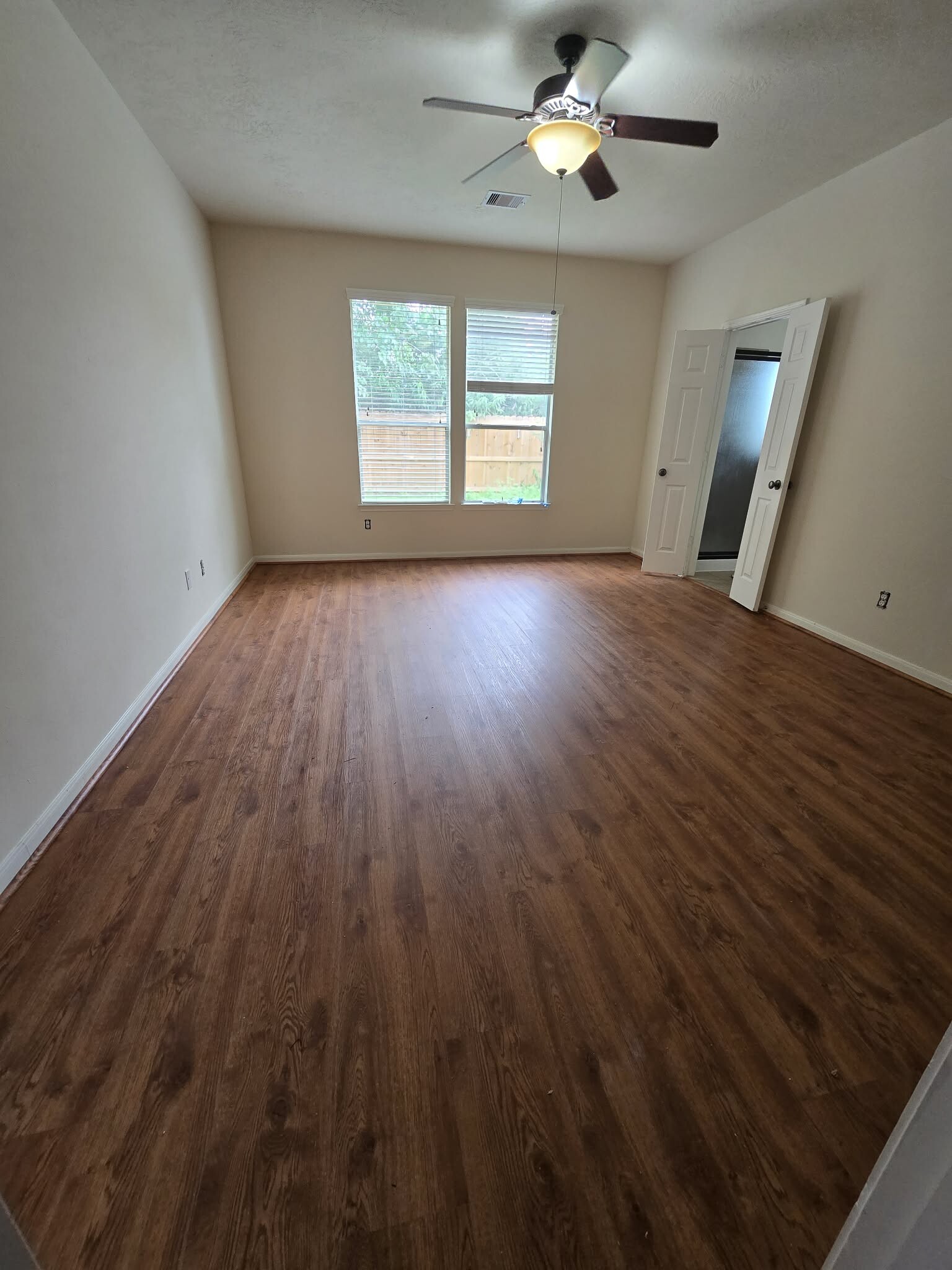 Building Photo - 20126 Breezy Oak Ct