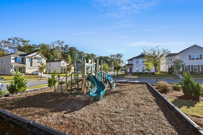 Building Photo - Brand New 5 Bedroom Home with a Master Bed...