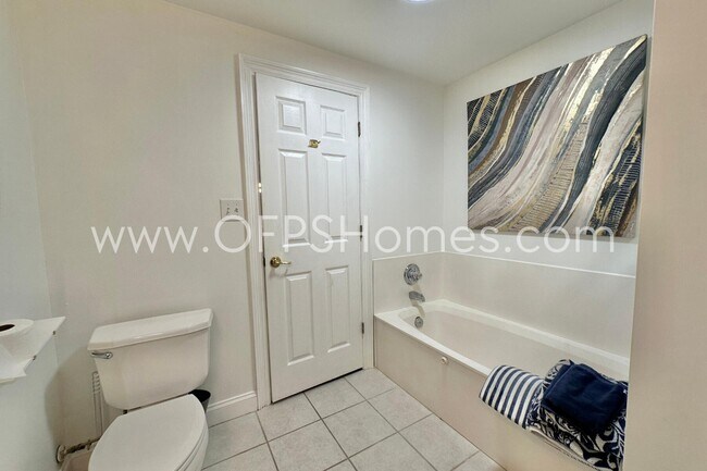 Building Photo - 4507 Furling Ln