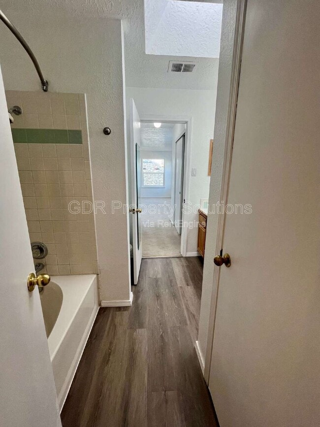 Building Photo - 8123 Waterbury Pl NW