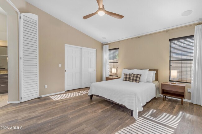 Building Photo - 1823 W Remington Dr