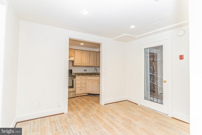 Building Photo - 1755 18th St NW