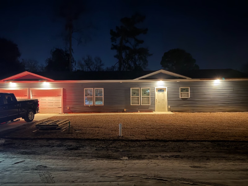 Building Photo - 204 Hutchinson Ln