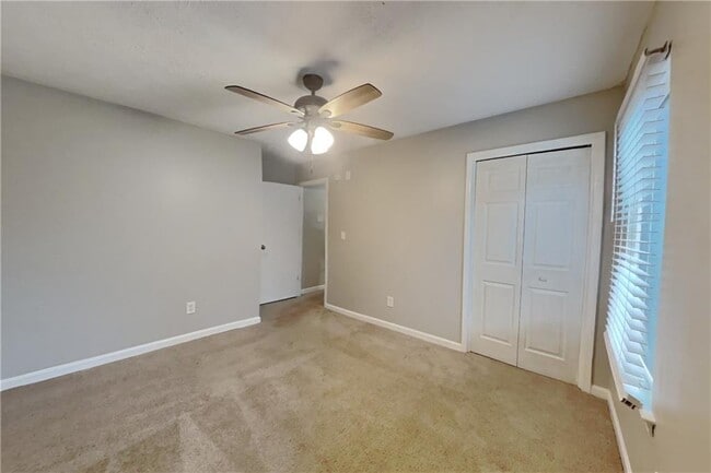 Building Photo - 1734 Wingard Dr