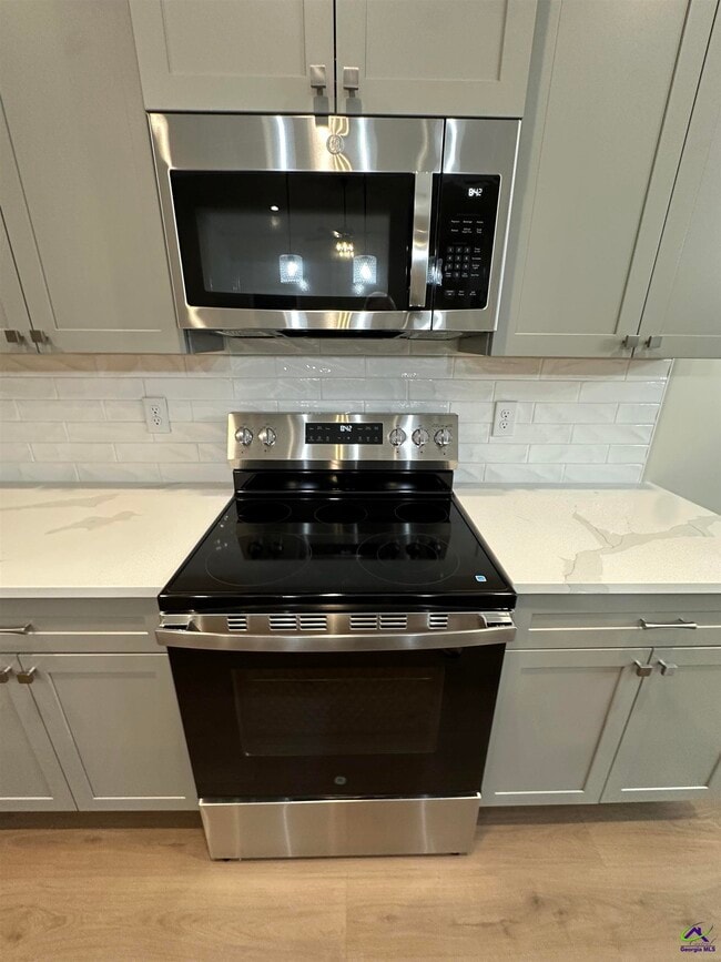 Building Photo - 110 Mayberry Ln