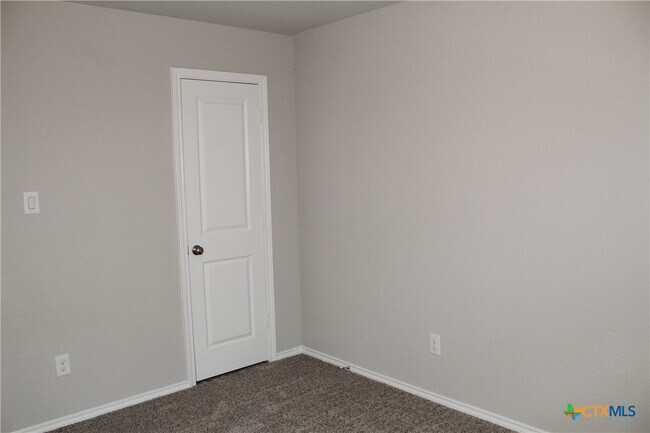 Building Photo - 1982 Rising Sun Blvd