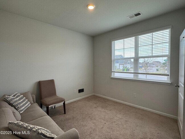 Building Photo - 202 Airlie Vista Ln