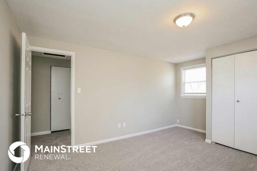 Building Photo - 8715 Timberwood Dr