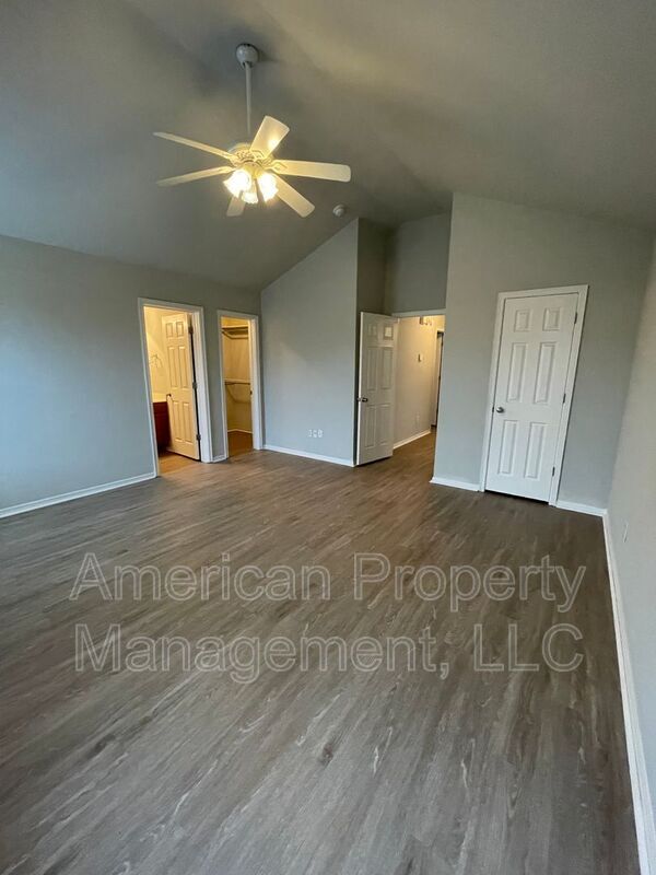 Building Photo - 11108 N 143rd E Ave