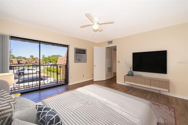 Building Photo - 5258 Coral Ct