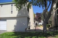 Building Photo - 7461 Prairie Rd NE