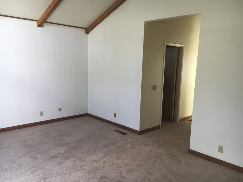 Building Photo - 7537 Jerez Ct