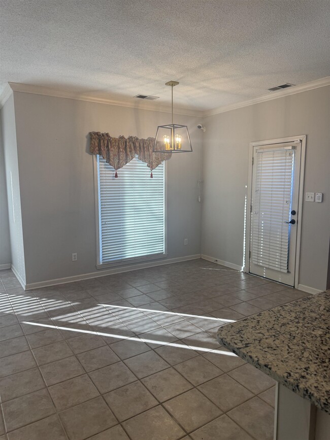 Building Photo - 455 Hunters Mill Cove