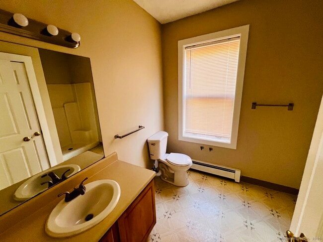 Building Photo - 24 Mortson St