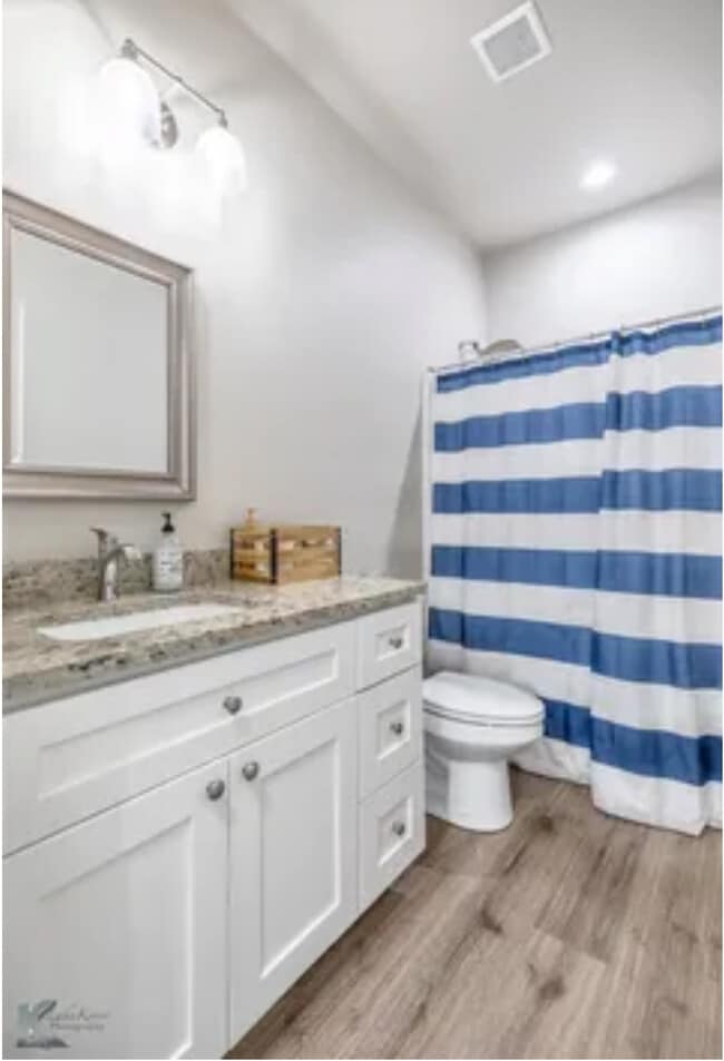 Building Photo - 7449 Sleepy Hollow Ln