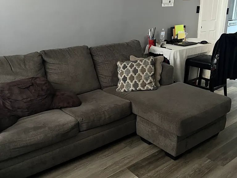 Building Photo - 128 Cedar St