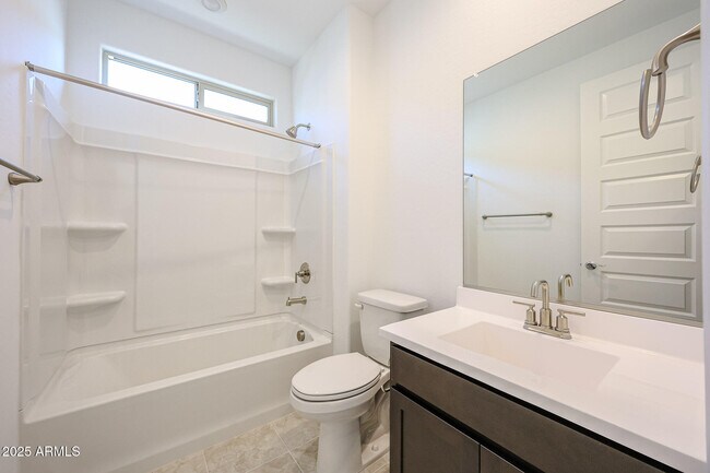 Building Photo - 14759 W Cottontail Ln