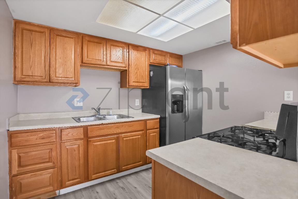 Building Photo - Unit 8922 San Pasqual way