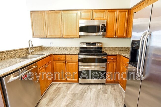 Building Photo - 6109 Talavera Ct