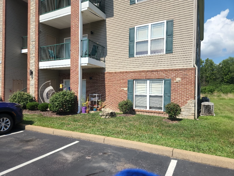 Building Photo - 845 Forest Ave