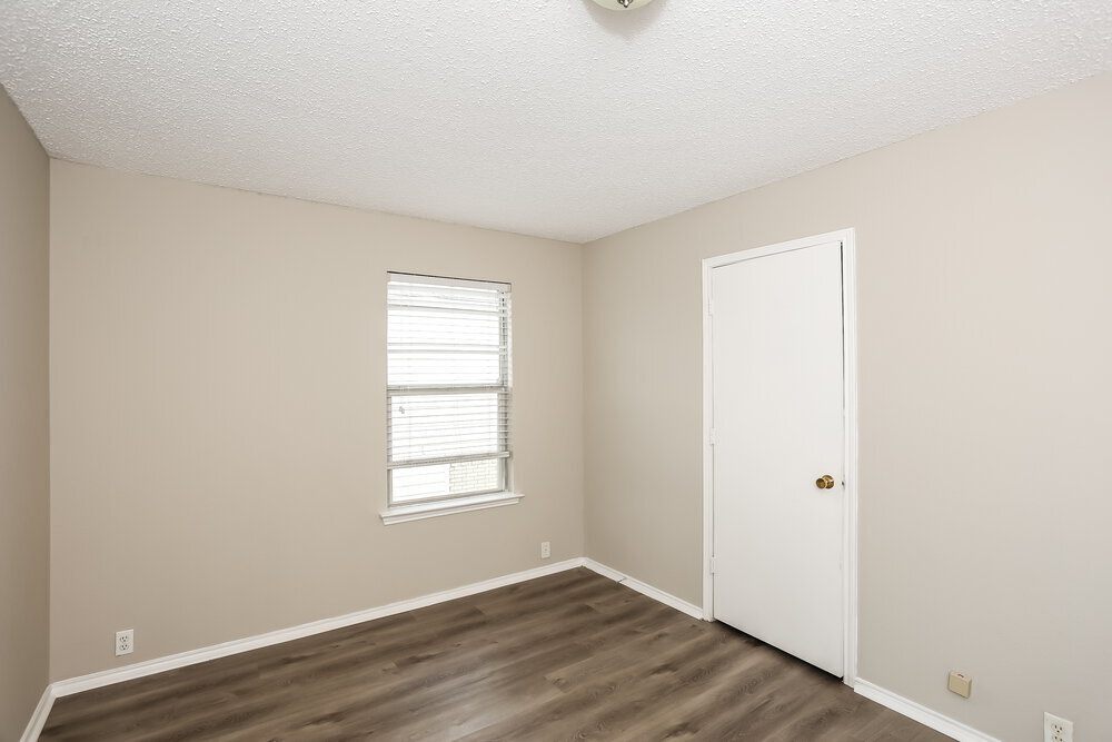 Building Photo - 6736 Ambercrest Dr