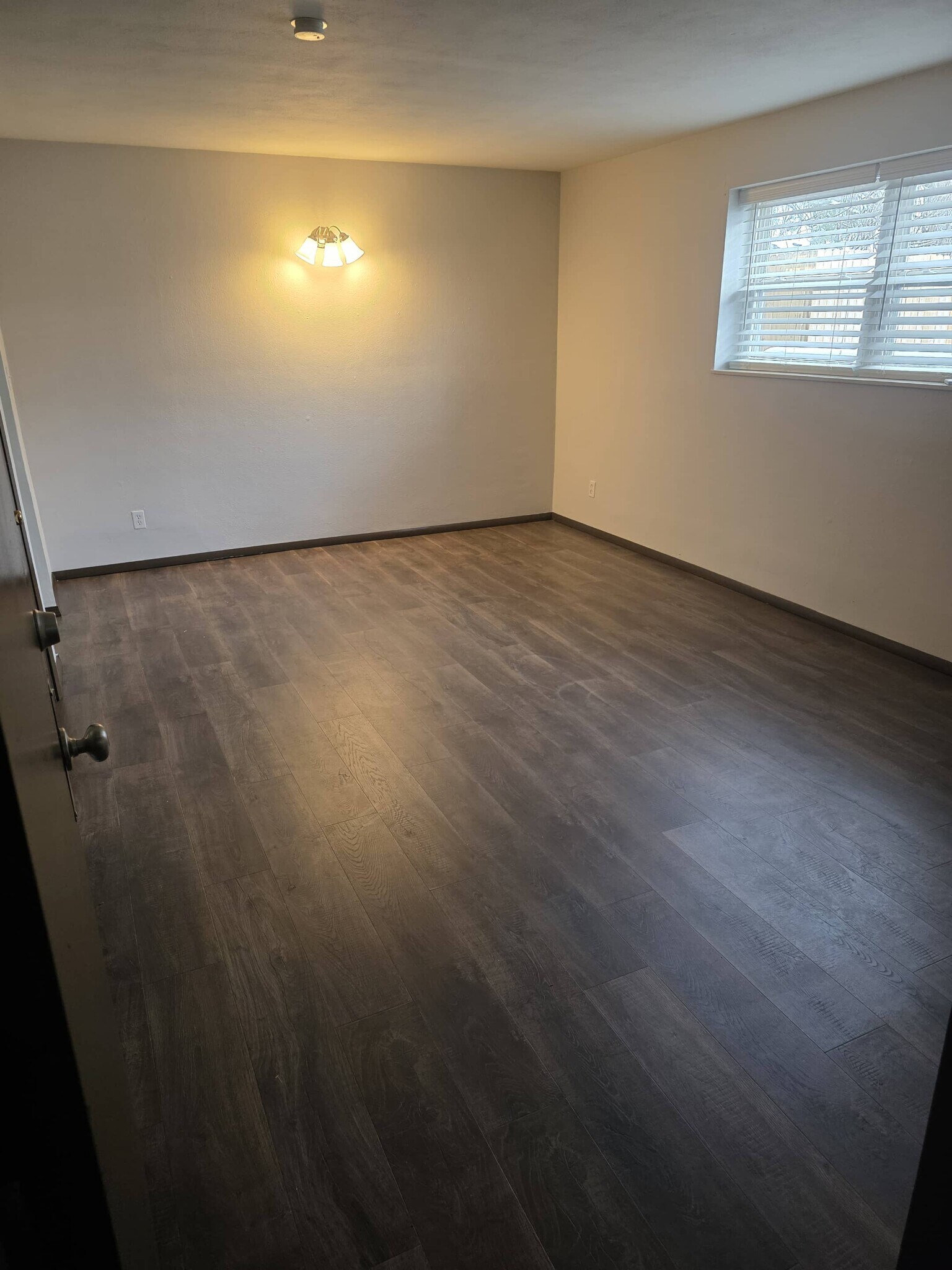 Beautiful wood flooring - 212 N 44th St