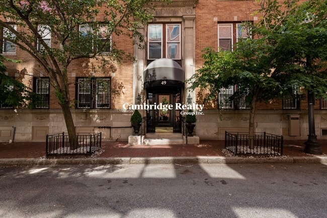 Building Photo - 49 Worthington St