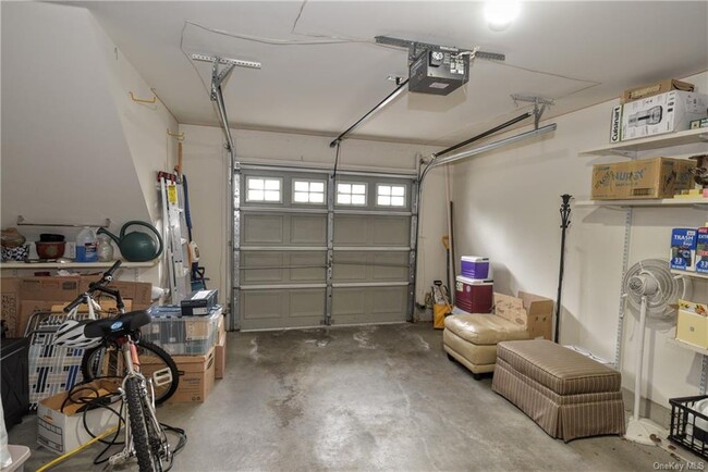 Building Photo - 1182 Chedworth Cir