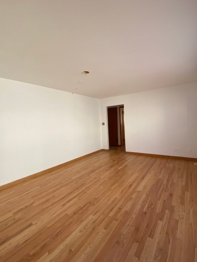 Building Photo - 5230 N Delphia Ave