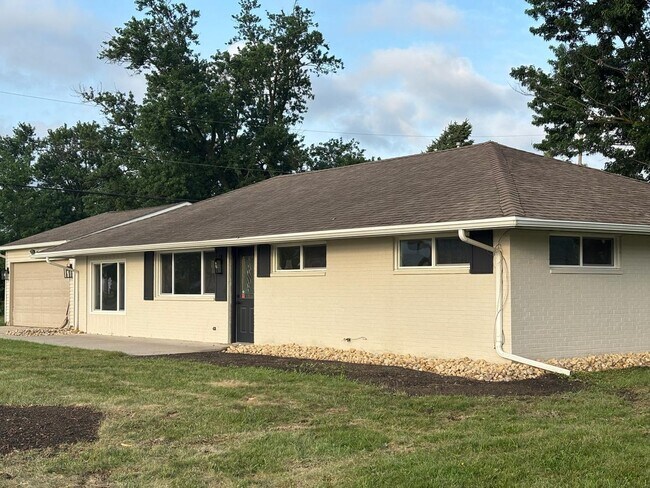 Building Photo - Cozy 3BR Home in Elida – $1,595/mo