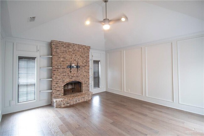 Building Photo - 5404 N 5th St