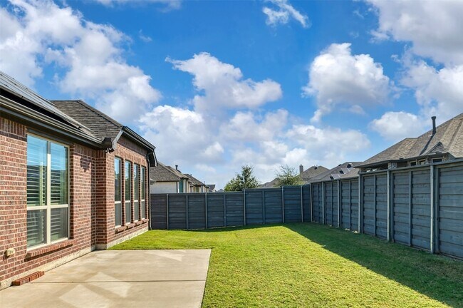 Building Photo - 1104 Knoll St