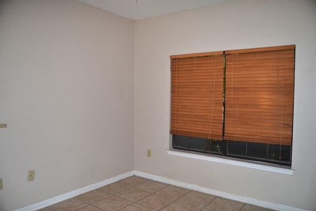 Building Photo - 225 Saddle Blanket
