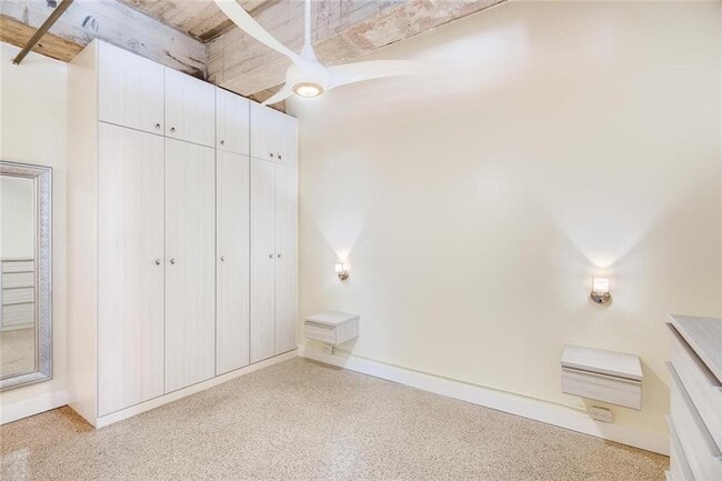 Building Photo - 710 Colorado St