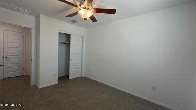 Building Photo - 10473 W Rutherford Ln