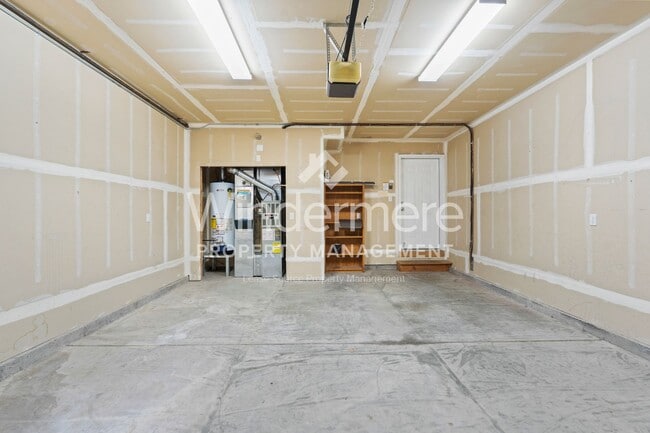 Building Photo - South Hill Charm