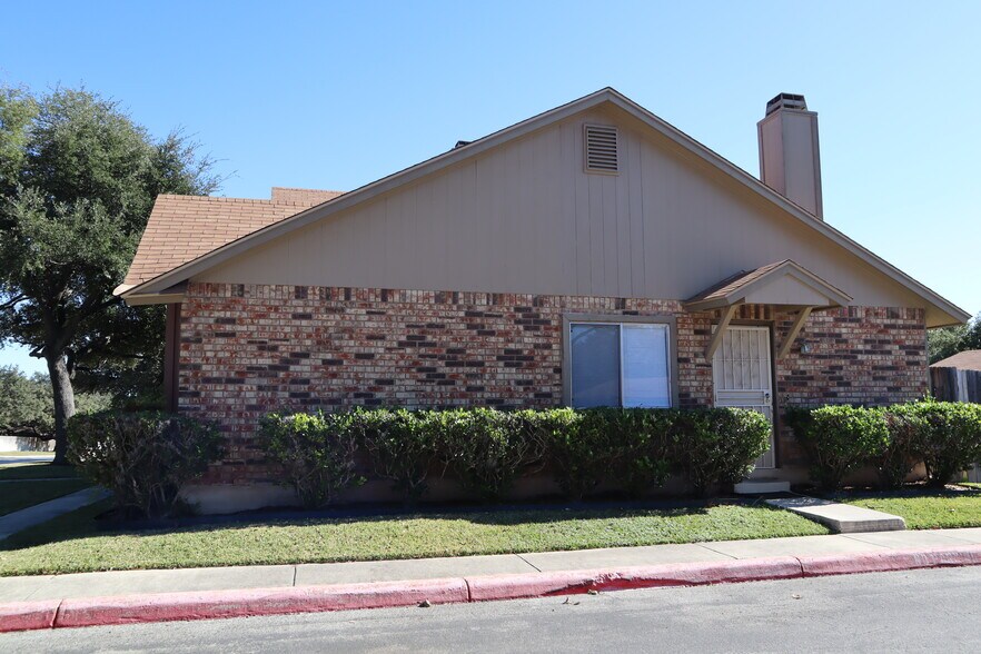 Building Photo - 10254 Dover Rdg