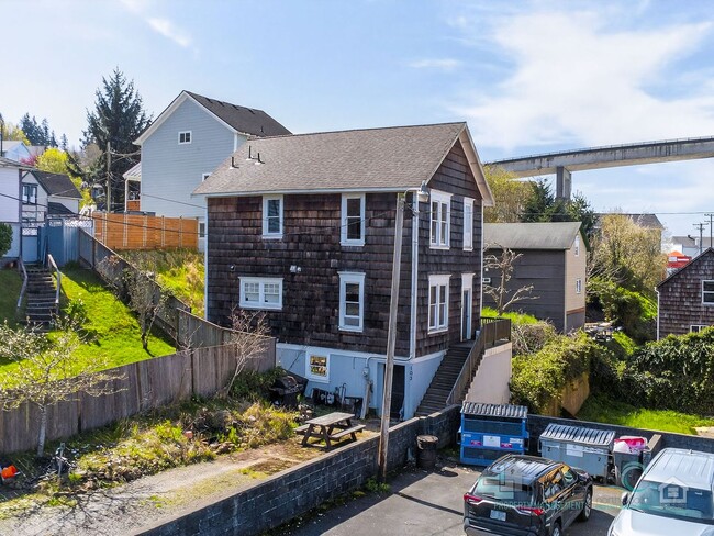 Building Photo - 103 Washington St