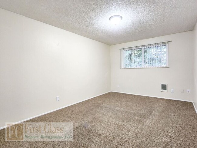 Building Photo - 10058 SW Garrett St