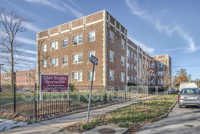 Building Photo - 807 Clara Ave