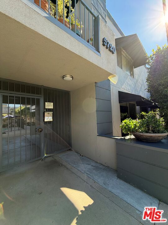 Building Photo - 5730 Yolanda Ave