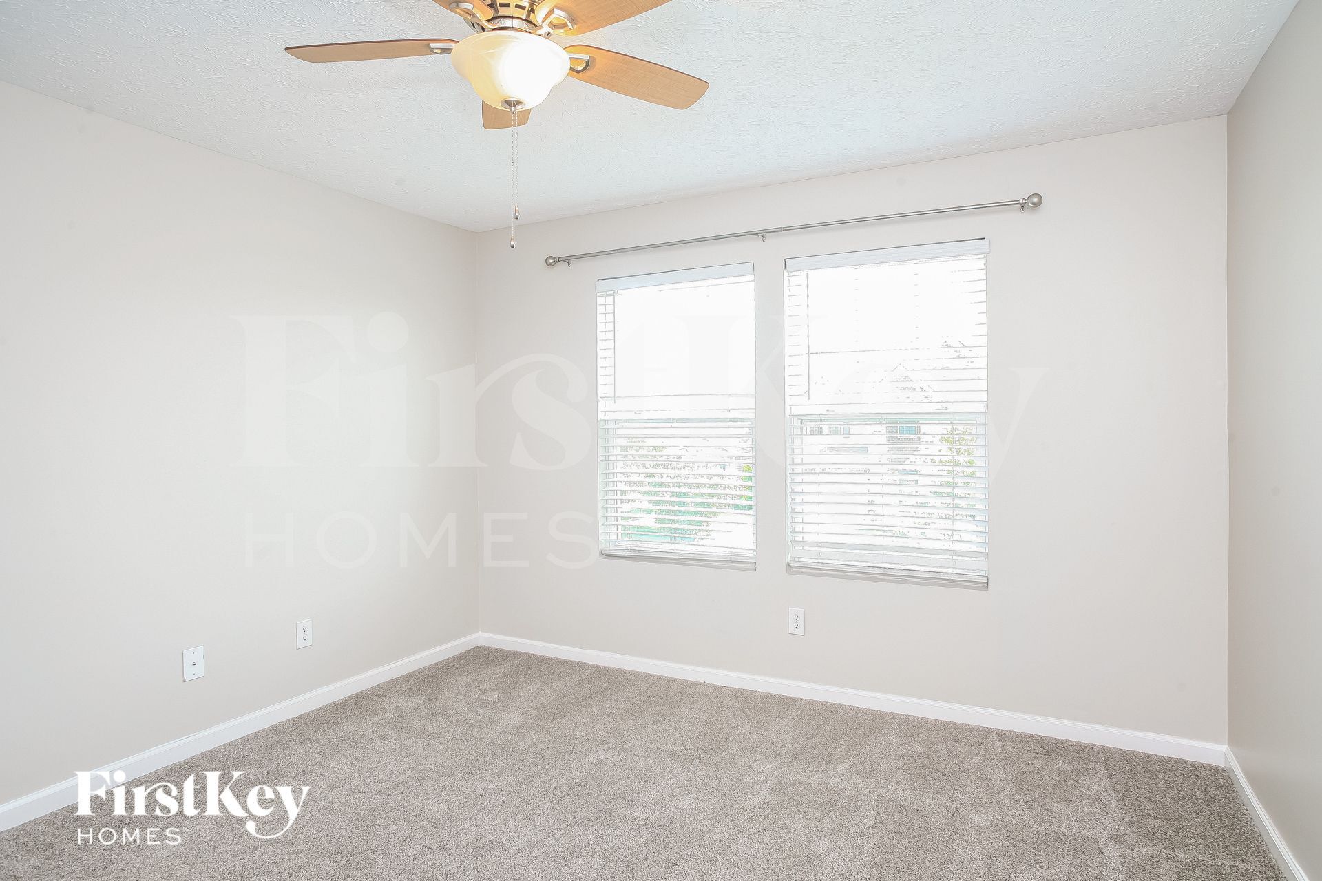 Building Photo - 4020 Poplar Dr