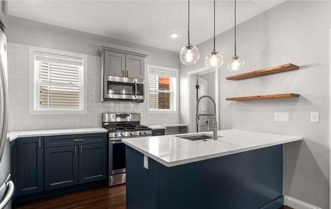 Building Photo - 101 Draper St