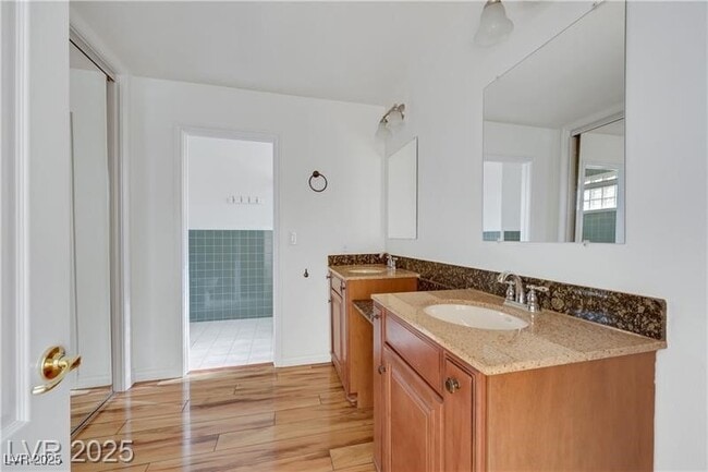 Building Photo - 4351 Satinwood Dr