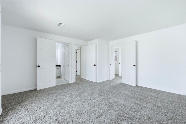 Building Photo - COMING SOON - 3 Bedroom house with updated features and fenced in yard!