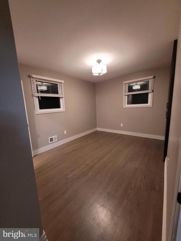 Building Photo - 2710 Rose Valley Dr