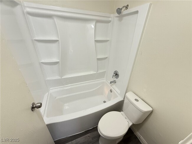 Building Photo - 5165 Gray Ln